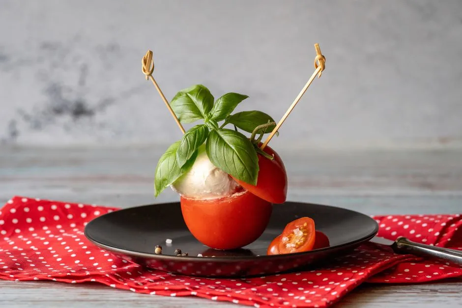 Brochettes Caprese & Antipasto sur Bâtonnet