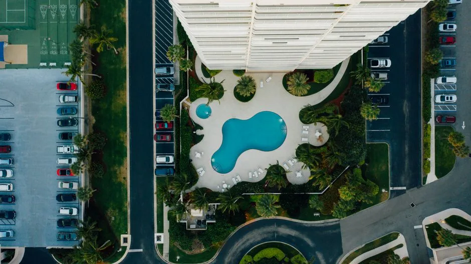 Placement de Piscine sur Terrain d'Angle