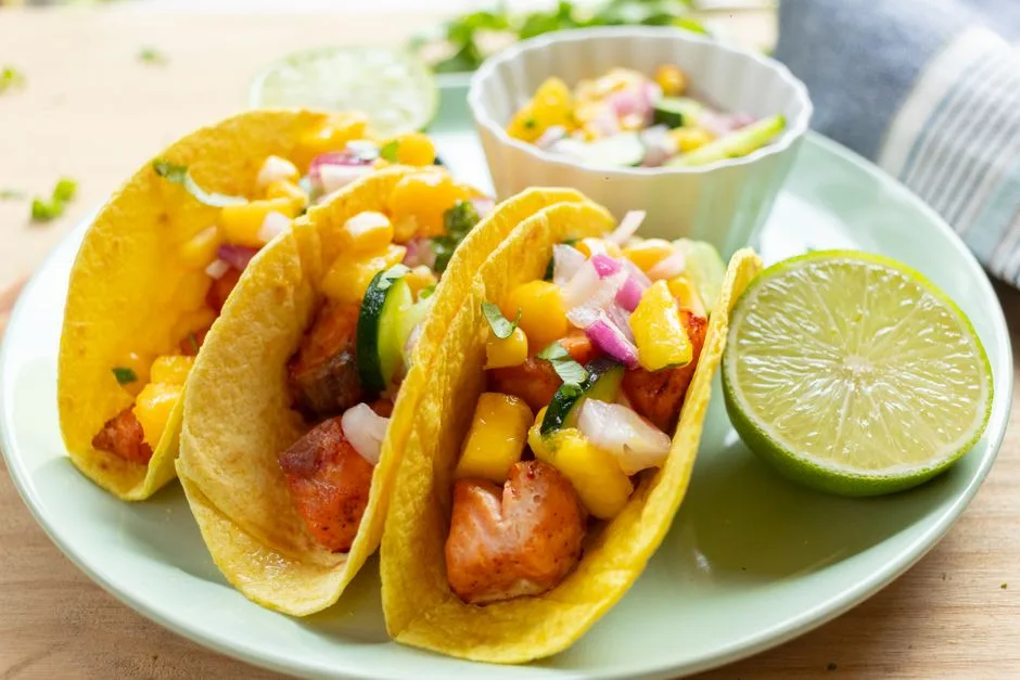 Tacos de Poisson avec Salsa Mangue & Crème Citron Vert