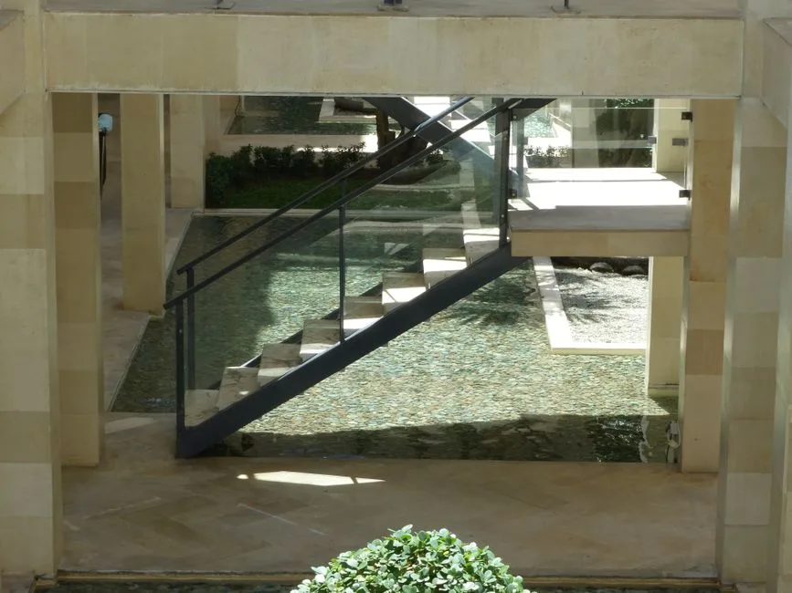 Balustrade en verre (panneaux plus larges)