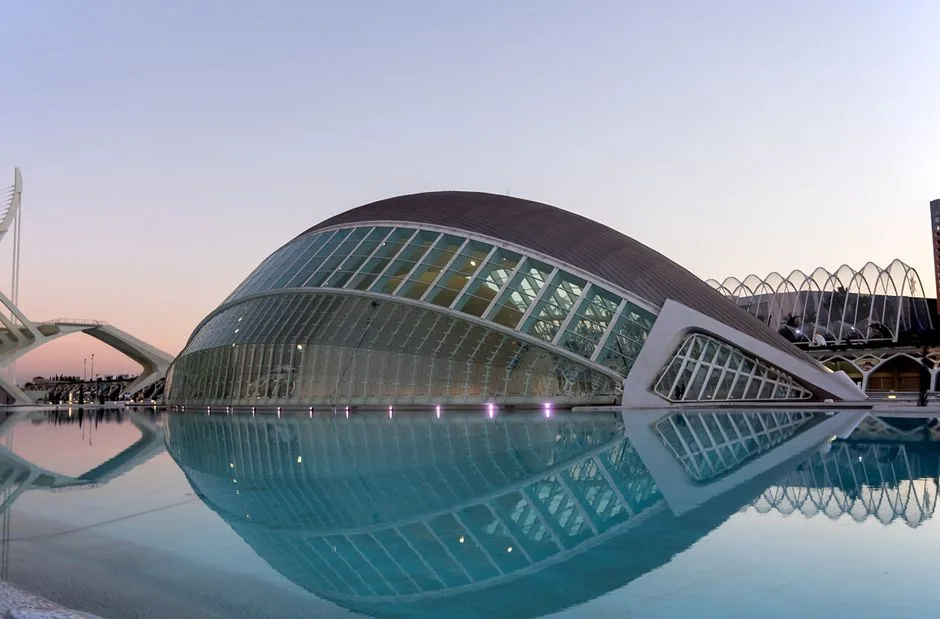 Dôme en verre / enceinte de piscine atrium