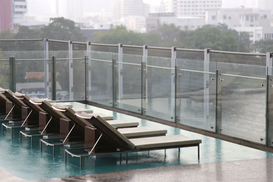 Garde-Corps de Piscine en Verre