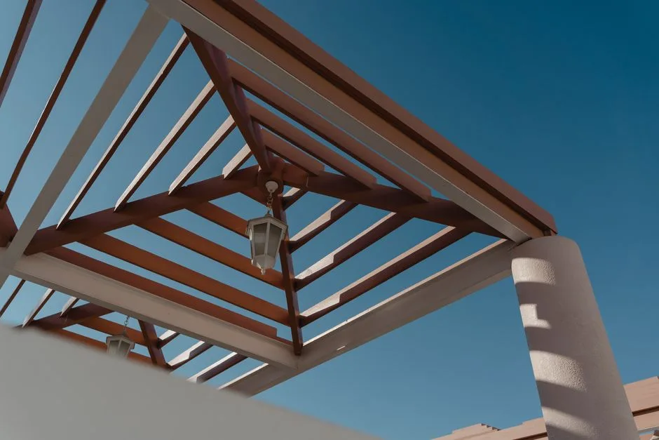 Pergola Mixte + Toit Solide Combinés