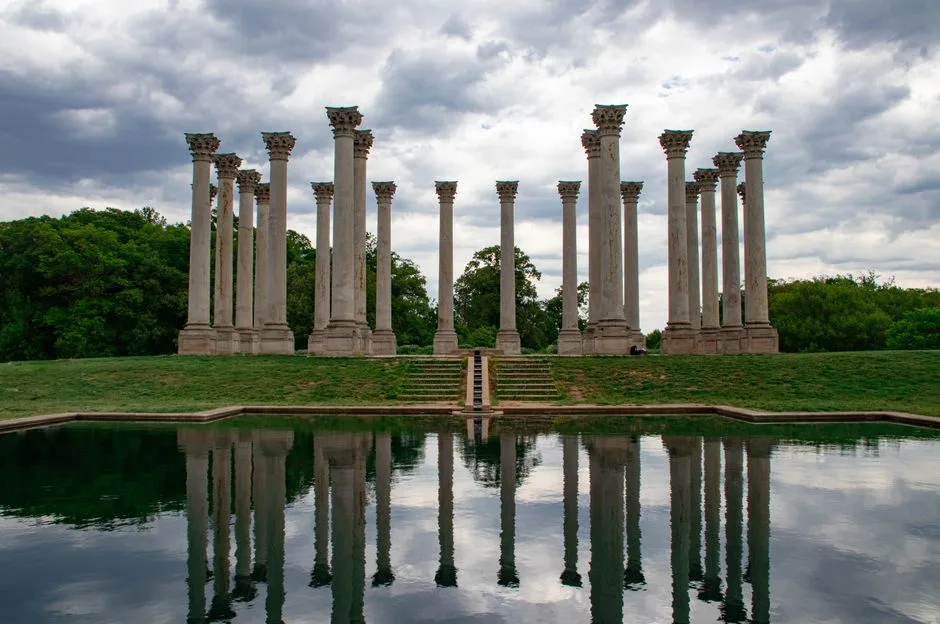 Piscine à extrémités romaines