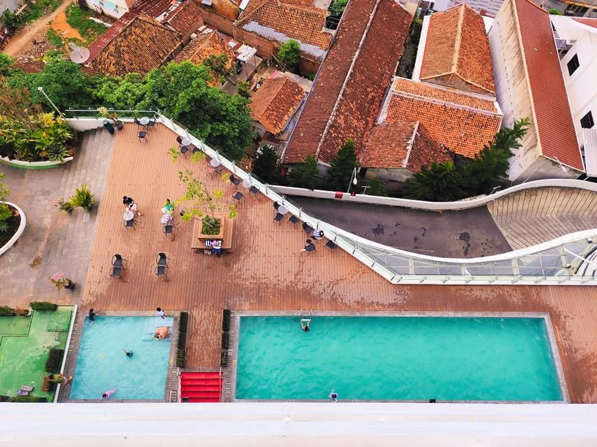Terrasse de Piscine sur Toit/Surélevée