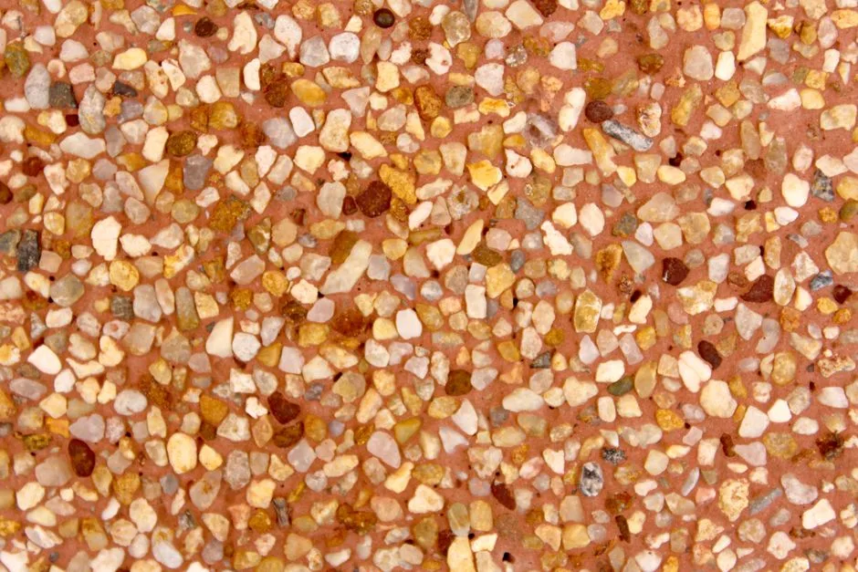 Finition de piscine polie inspirée du terrazzo